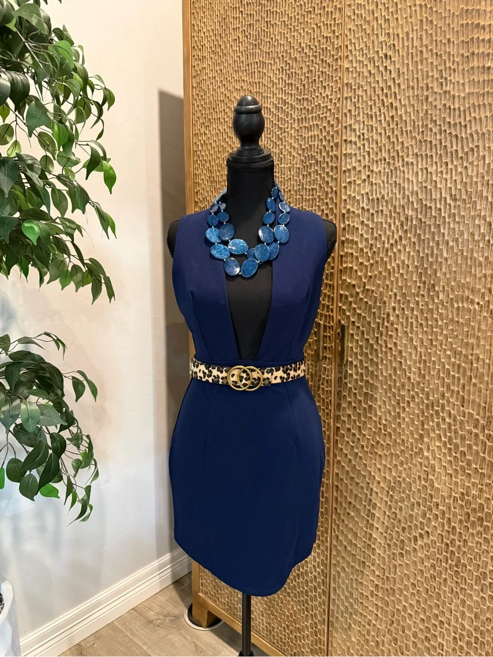 Angel Biba Navy Plunge Mini Dress - Picture 6 of 10